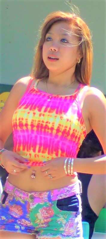 Sexy Asian Teen In Shorts