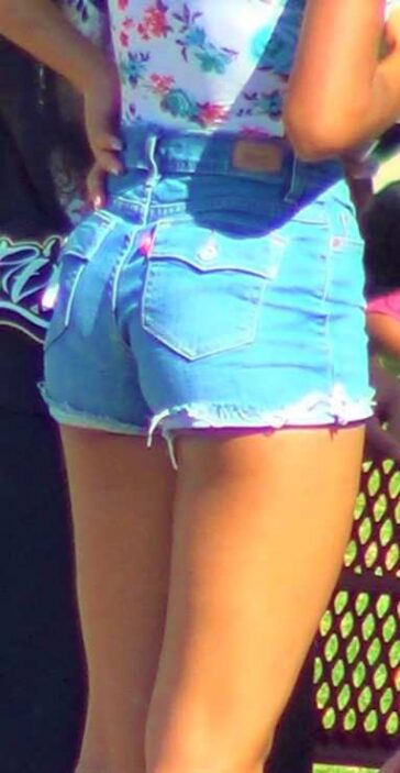 Sexy Ass Latina Teen Candid Shorts