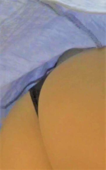 Black Thong Sexy Girl Candid Upskirt