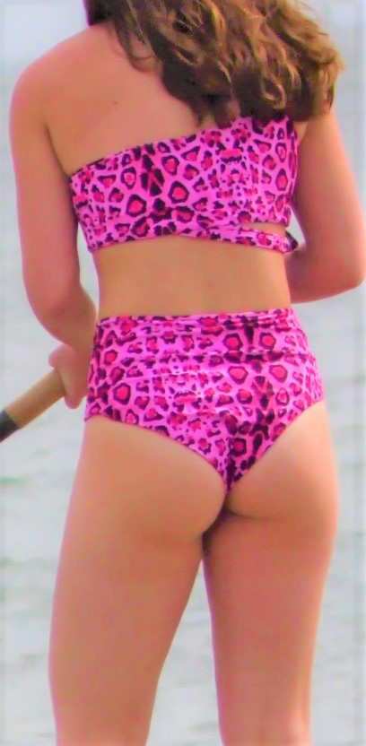 Young Teen Showing Us Her Tight Ass