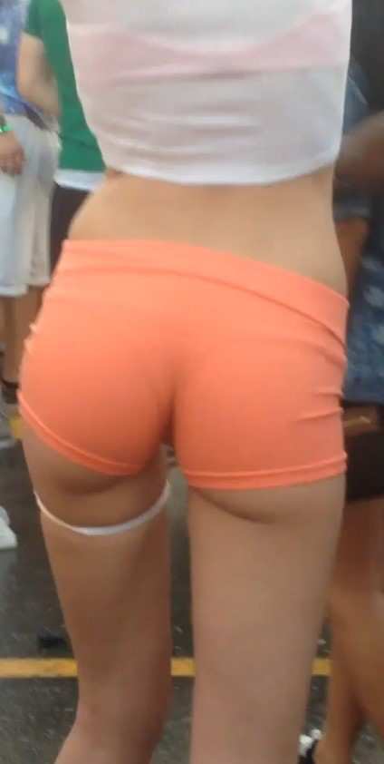 Cameltoe and VTL In These Tight Shorts