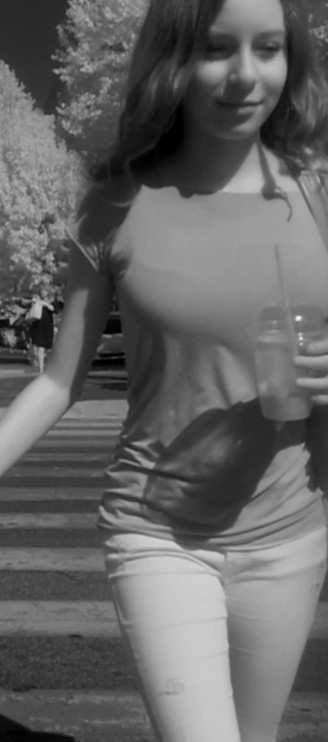 Beautiful Face Girl In Jeans X Ray Candid