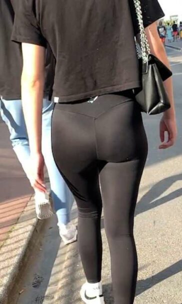 Young Teen In GYMSHARK Leggings
