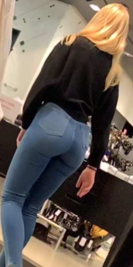 Public candid asses in tight jeans caught on hidden cam