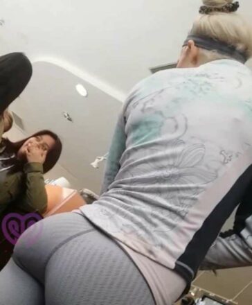 Bubble Butt Girl In Grey Leggings Creepshot