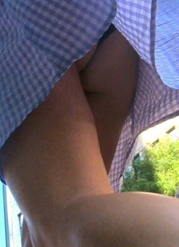 Hairy Pussy Teen Upskirt