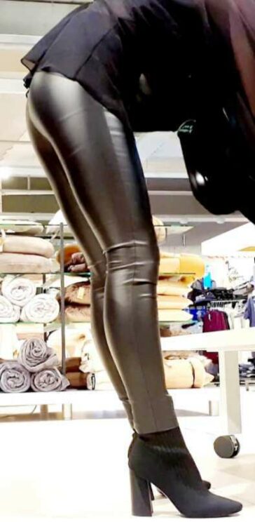 Wet Looking Leggings Girl Creepshot