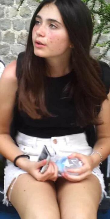 Young Brunette With Freckless Frontal Upskirt