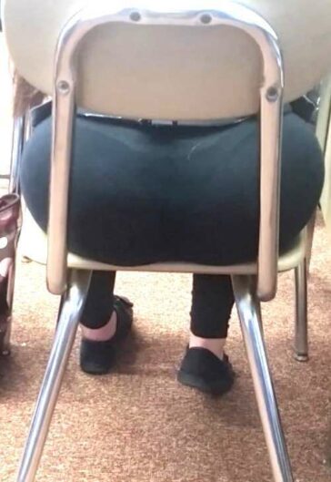 Schoolgirl Ass Teen With VTL