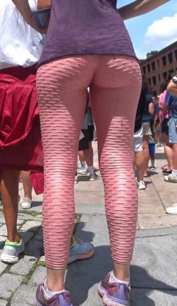 Pink Leggings Girl Shaking Her Ass