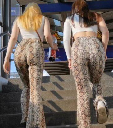 Two Sluts In Snake Print Leggings