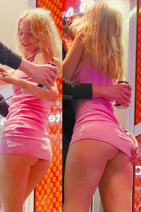 Extremly Hot Young Teen Getting Groped