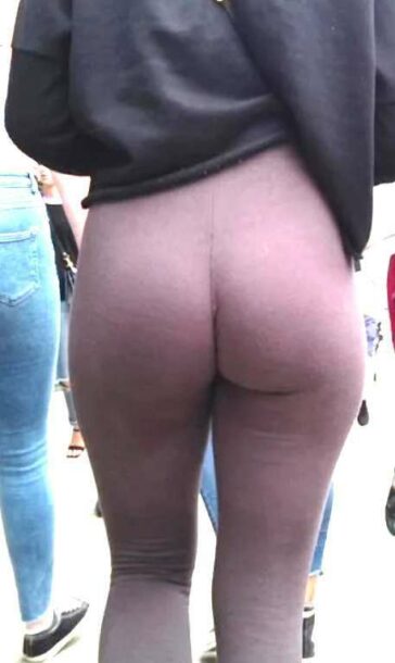 Fuckable Ass Hot Girl In Leggings