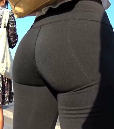 Teen Ass Crossing The Street