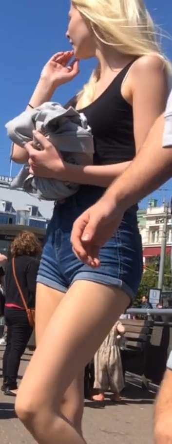 Cute Skinny JB Teen In Shorts