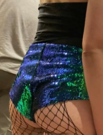 Shinny Shorts Hottie Shopping