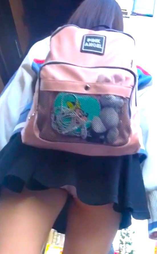 Upskirting Cute Schoolgirl Ass