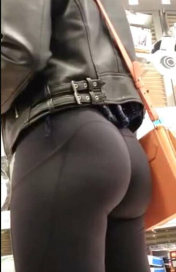 Very Tight Lulu Leggings Candid Ass
