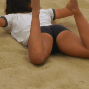 Cute JB Teen In Shorts PLaying VB