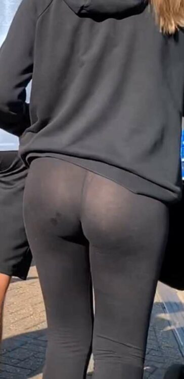 JB Teen Daughter In Tight Leggings