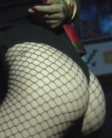 Shaking Her Ass For You