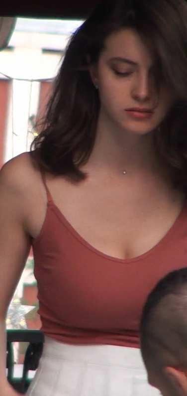 Upskirting Hot Girl With BF