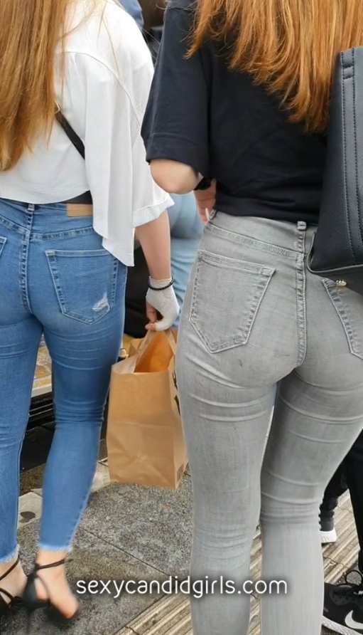 Hot Asses Teen Duo In Tight Jeans