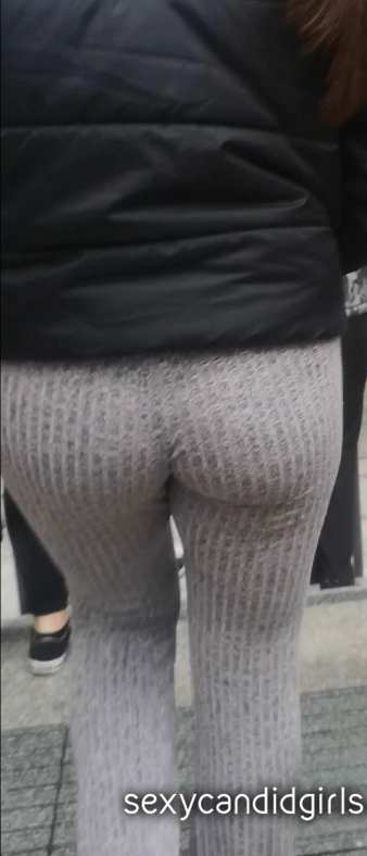 UK Girl In Grey Leggings Petite Ass