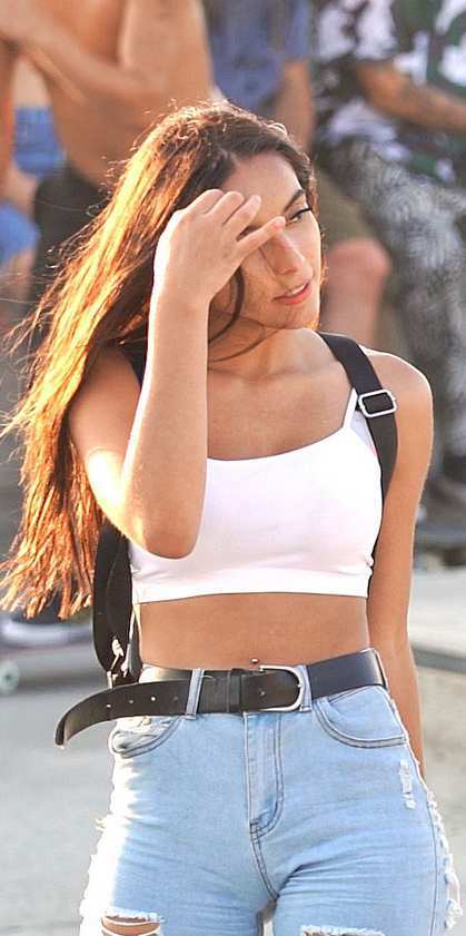 Big Tits Sexy Teen In Denim Shorts