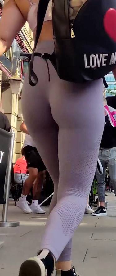 Chasing An Awesome Body Fit Girl In Tight Leggings