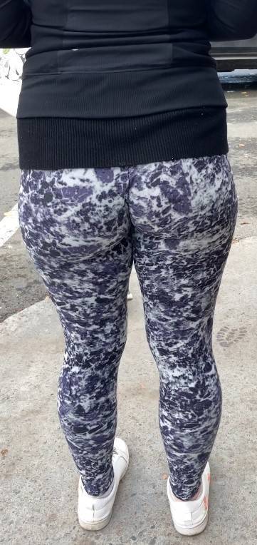 Jiggling Ass In Leggings Creepshot