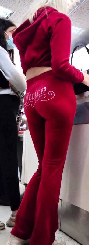Sexy Candid Juicy Ass In Red Pants