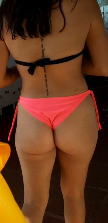 Sexy Brunette Candid Ass In Bikini