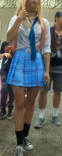 Sexy Schoolgirl Cosplay Upskirt