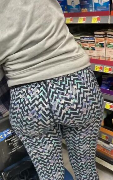 That Leggings Fit Very Good In That Ass