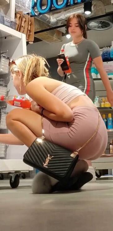 Chasing Two Sexy Ass Girls Shopping