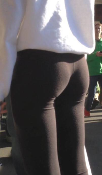 Young Petite Teen Perfect Ass In Black Leggings