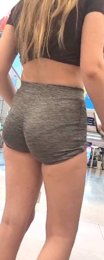 Teen Daugther In Grey Shorts Candid Ass VPL