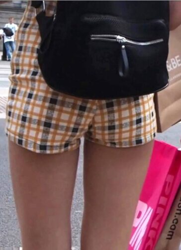 Skinny JB Cute Teen Ass In Shorts