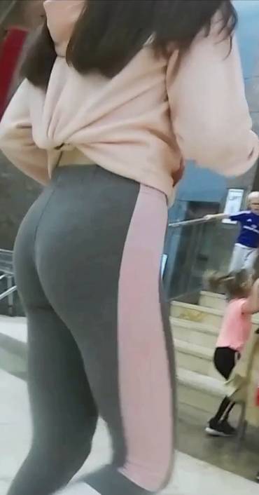 Skinny JB Teen In Grey Leggings Candid Ass