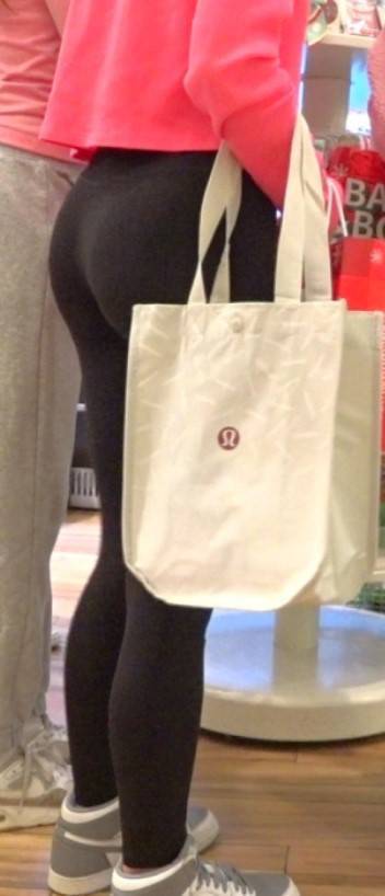 Skinny JB Teen In Black Leggings