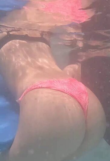 Young Teens In Bikini - Underwater Candid Part14