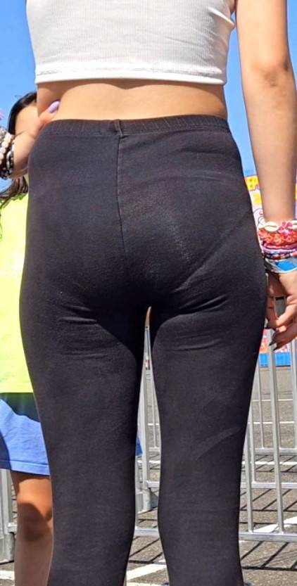 Skinny JB Teen In Black Leggings VPL