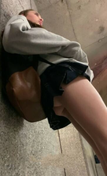 JB Teen Upskirt Part1