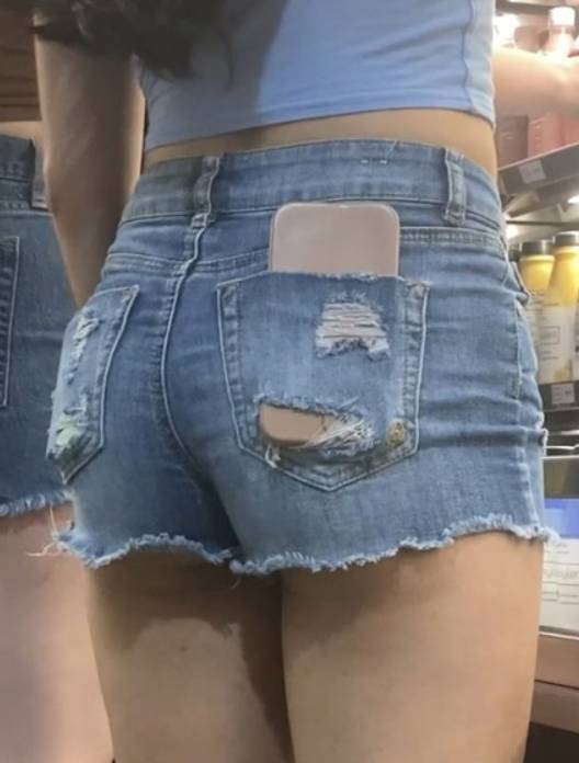 Brunette Teen In Denim Shorts Creepshot