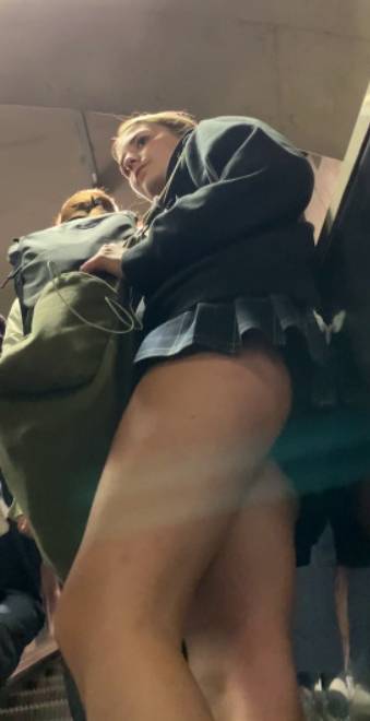 Candid Upskirt Videos Page 2 Sexy Candid Girls 