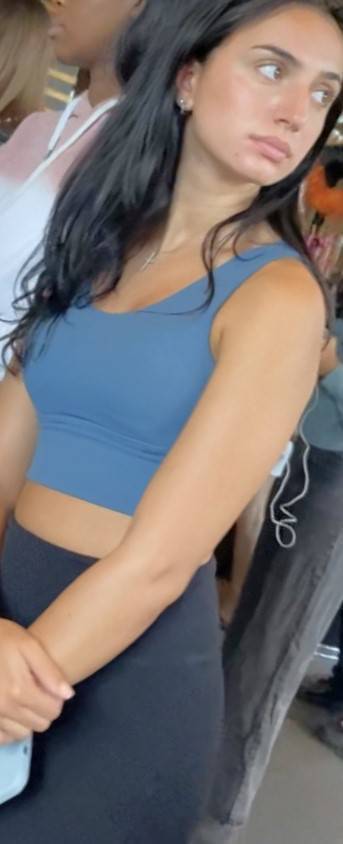 Lulu Leggings Brunette College Teen