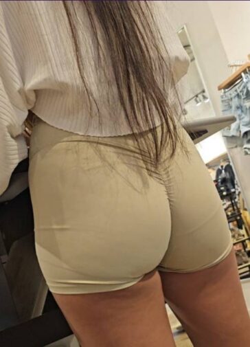 Yellow Shorts Teen Candid Ass