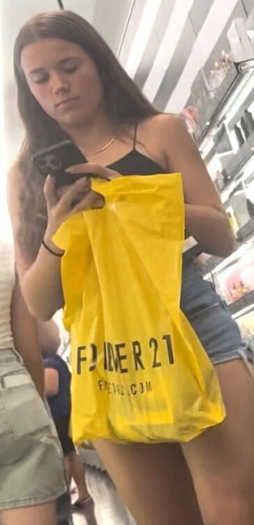 Cute Candid Teen Ass In Denim Shorts Shopping