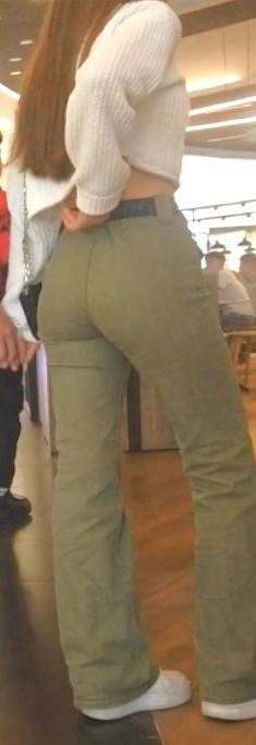 Innocent Face JB Teen Girlfriend